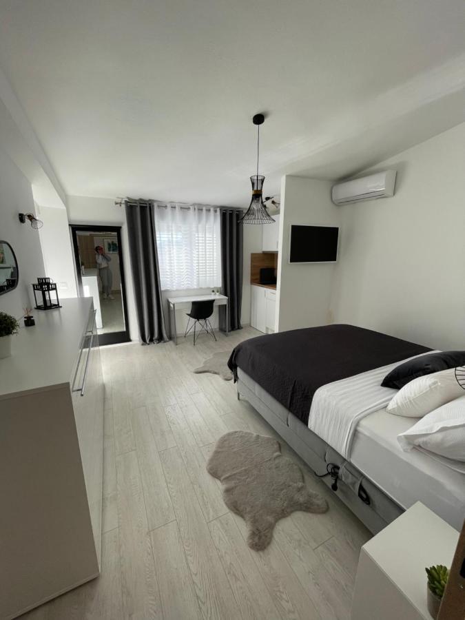 Villa Franko Baška Voda Eksteriør bilde